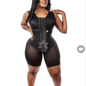 NWT Tributo custom full body Faja L/XL. CHECK MEASUREMENTS